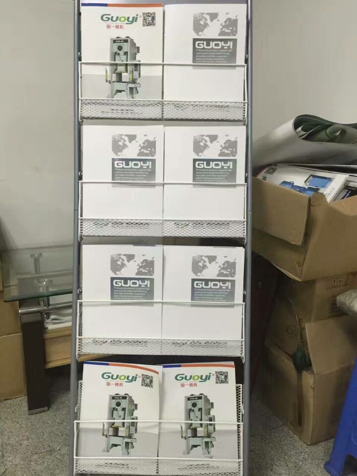 國一精密機(jī)械設(shè)備畫冊設(shè)計(jì)、印刷、派送順利完成